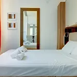 Apartment Luxurious 2br In *