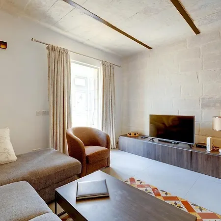 Luxurious 2br In