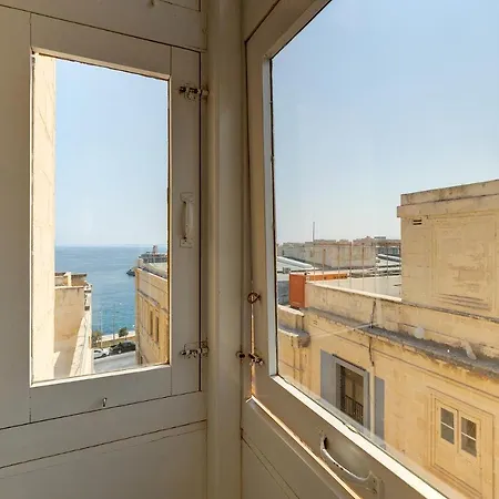 Apartment Luxurious 2br In Valletta
