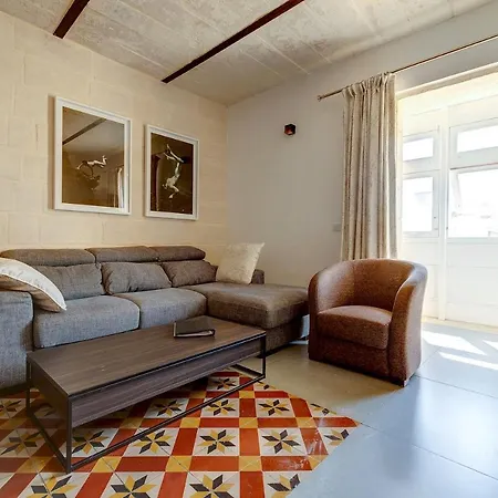 Apartment Luxurious 2br In