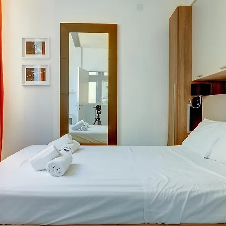 Apartment Luxurious 2br In *