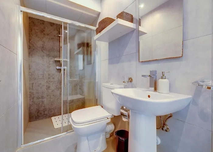 Luxurious 2br In Apartamento La Valeta